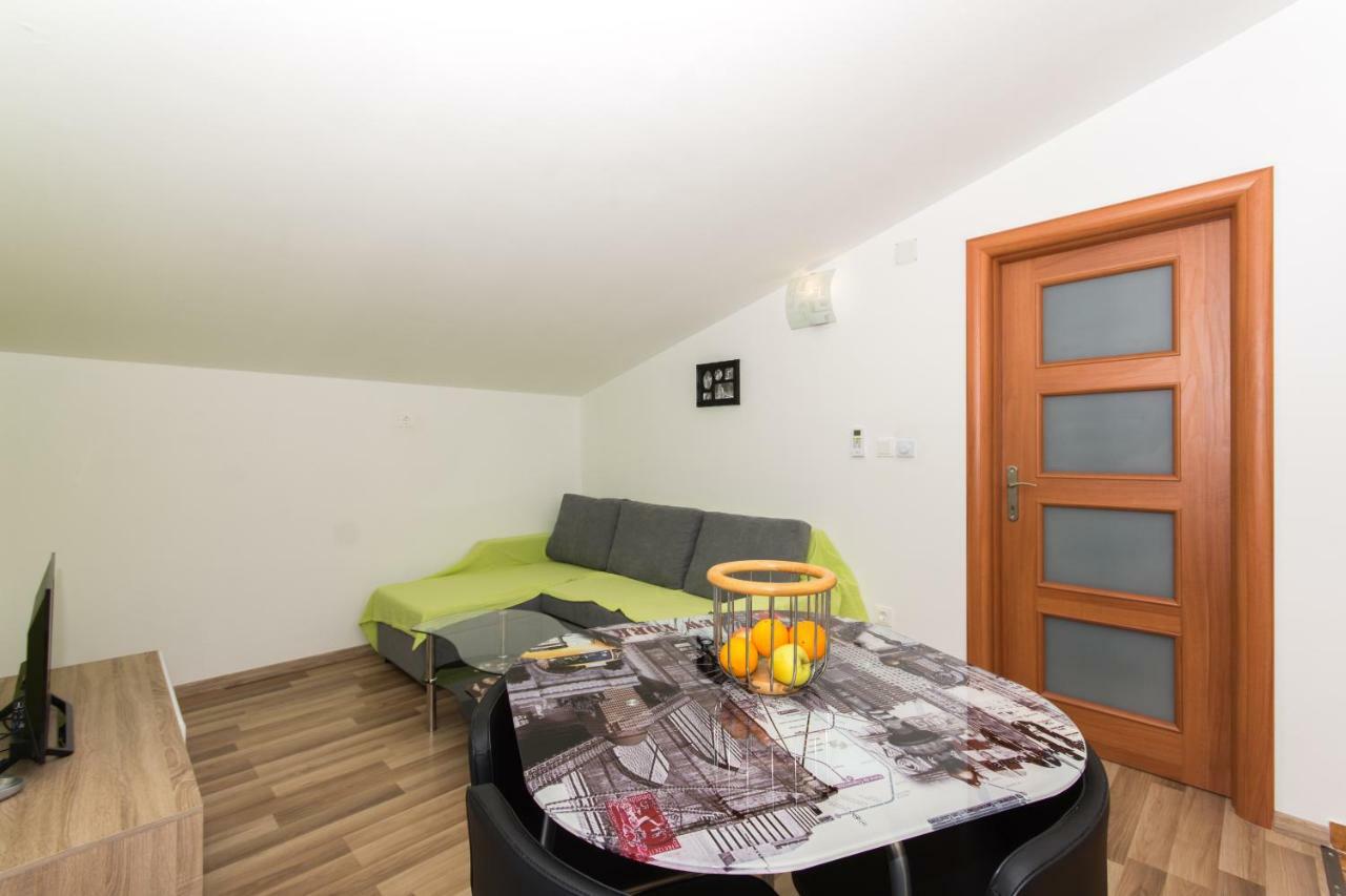 Apartmani Island トロギール エクステリア 写真